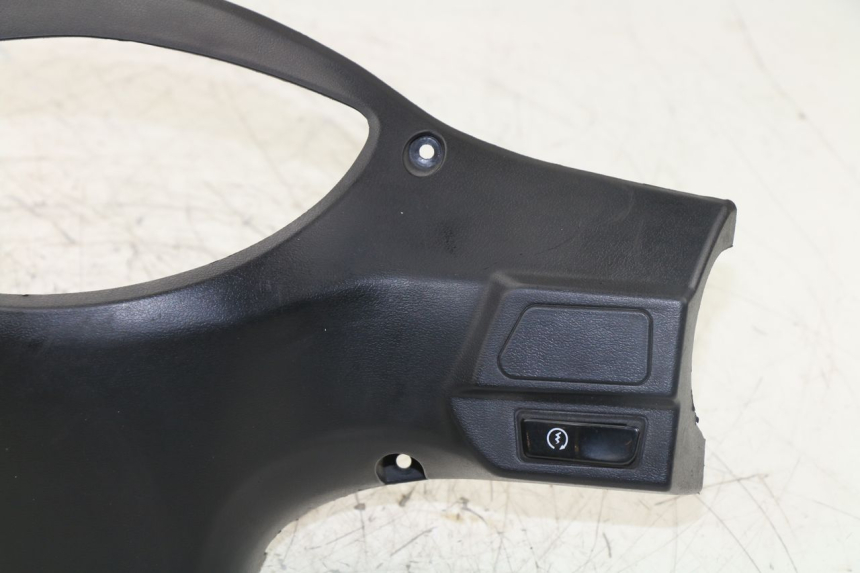 photo de COPERCHIO MANUBRIO COMANDI PEUGEOT TWEET 4T 50 (2010 - 2014)