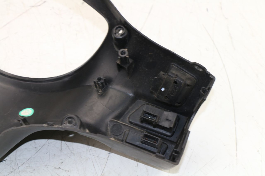 photo de COPERCHIO MANUBRIO COMANDI PEUGEOT TWEET 4T 50 (2010 - 2014)