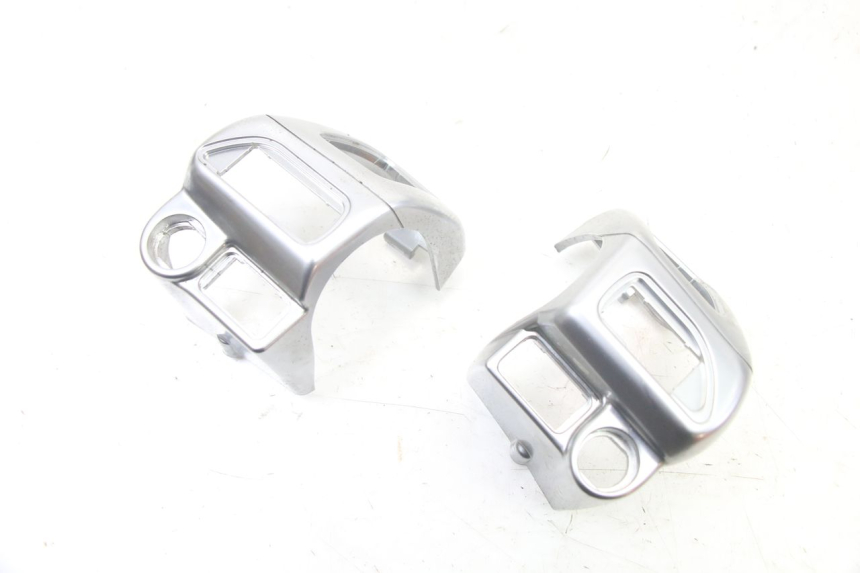 photo de COPRIMANUBRIO COMMUTATORE PIAGGIO MP3 500 (2014 - 2016)