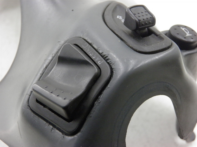 photo de COPRIMANUBRIO COMMUTATORE PIAGGIO SUPER LX 125 (2000 - 2003)