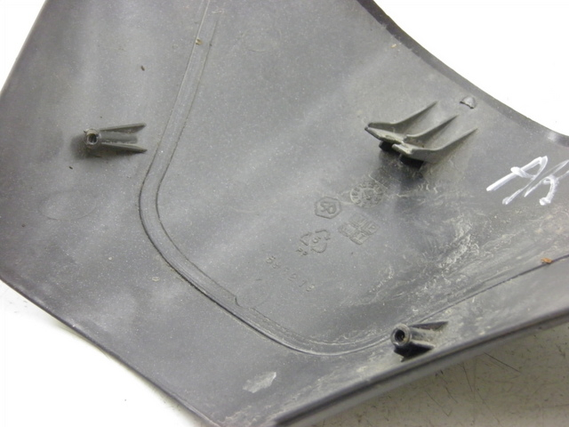 photo de COUVRE GUIDON COMMODO PIAGGIO X8 STREET 125 (2006 - 2007)