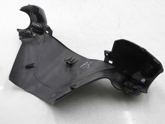 photo de COUVRE GUIDON COMMODO PIAGGIO X8 STREET 125 (2006 - 2007)