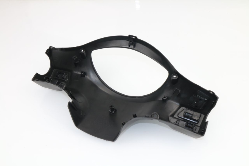 photo de COPERCHIO MANUBRIO COMANDI PEUGEOT TWEET 4T 50 (2010 - 2014)