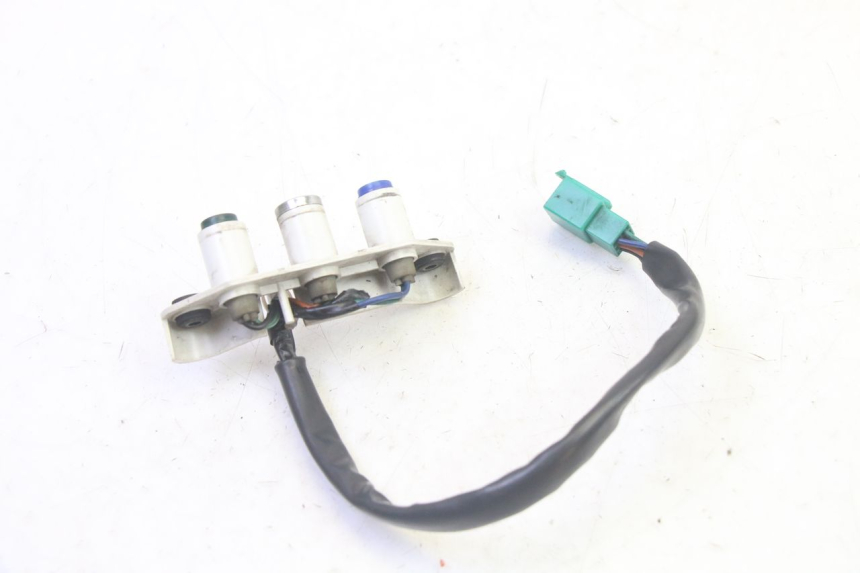 photo de COPRIMANUBRIO COMMUTATORE KYMCO ZING 125 (1997 - 2003) - Zoom sullo stato d'uso