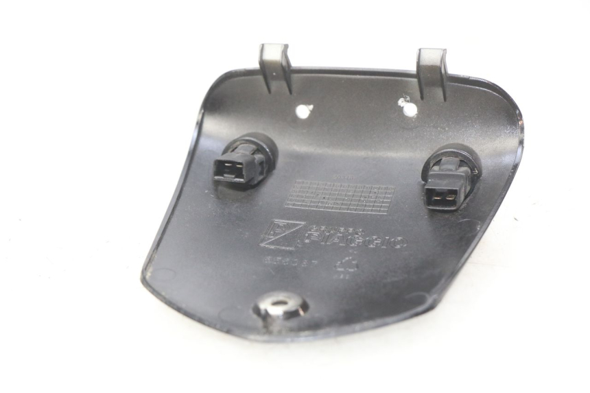 photo de COUVRE MANUBRIO PIAGGIO MP3 500 (2011 - 2015)