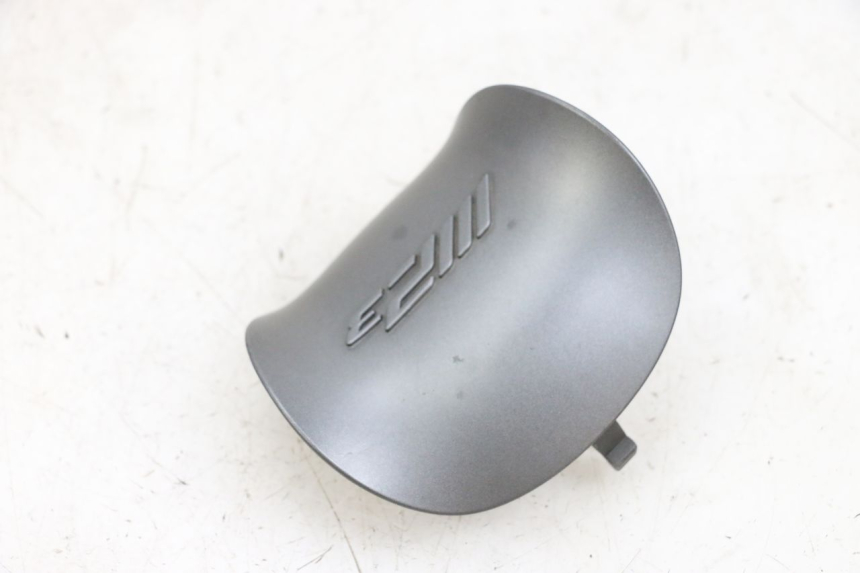 photo de COPRIMANUBRIO PIAGGIO MP3 500 (2016 - 2018) - Altra angolazione