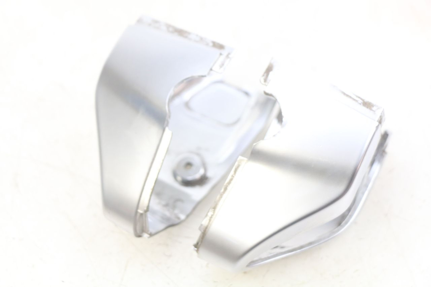 photo de COPRI MANUBRIO PIAGGIO VESPA PRIMAVERA 2T 50 (2013 - 2018)