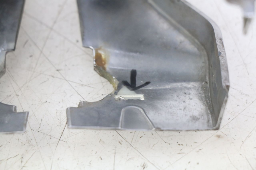photo de COPRI MANUBRIO PIAGGIO VESPA PRIMAVERA 2T 50 (2013 - 2018)
