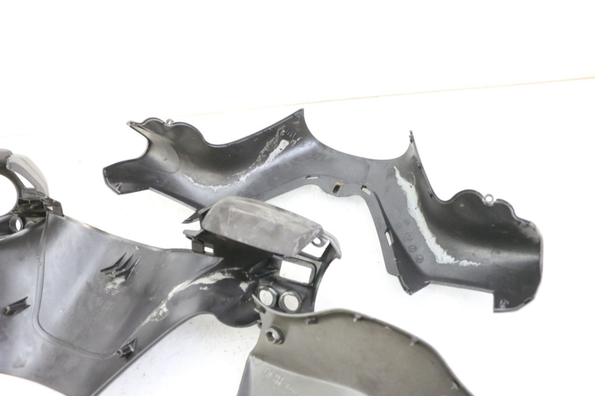 photo de COUVRE MANUBRIO PIAGGIO X8 125 (2004 - 2007)