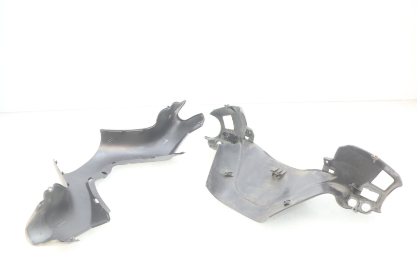 photo de COUVRE MANUBRIO PIAGGIO X9 EVOLUTION 250 (2003 - 2007)