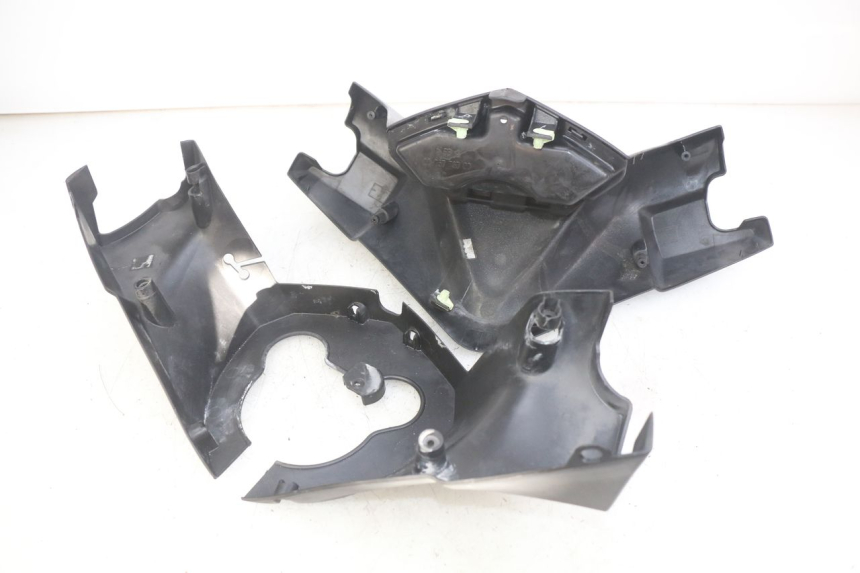 photo de COUVRE MANUBRIO PEUGEOT SATELIS 125 (2006 - 2009)