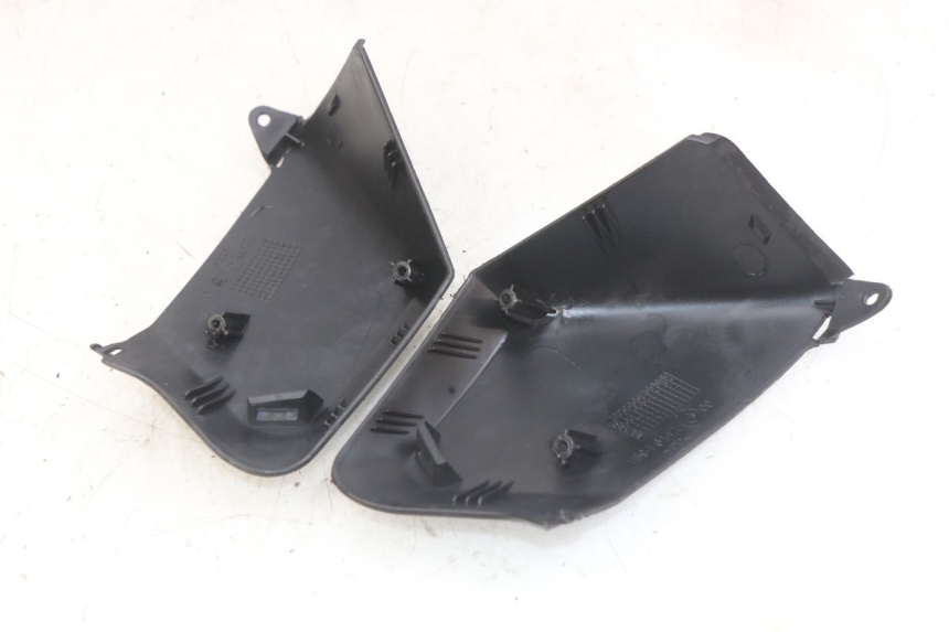 photo de COUVRE MANUBRIO YAMAHA X-MAX XMAX 250 (2006 - 2009)