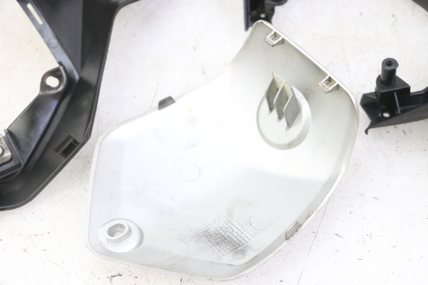 photo de COPRI MANUBRIO YAMAHA X-MAX XMAX 125 (2010 - 2014)