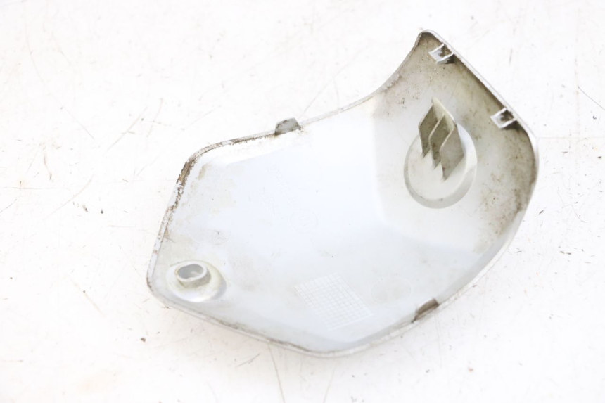 photo de COPRI MANUBRIO YAMAHA X-MAX XMAX 125 (2010 - 2013) - Altra angolazione