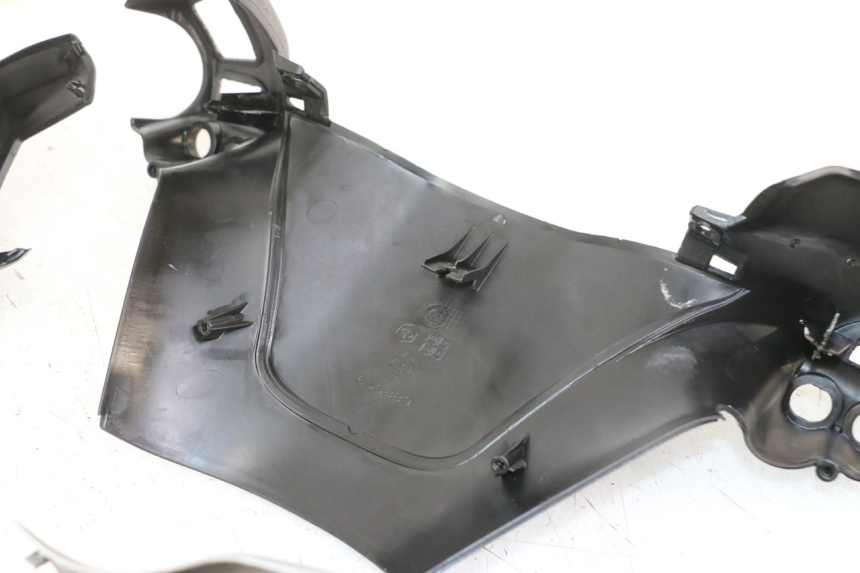 photo de MANOPOLE PIAGGIO XEVO - X EVO 125 (2007 - 2017) - Zoom sui componenti