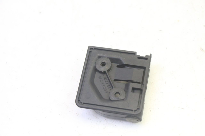 photo de GANCIO BORSA HONDA FES S-WING SWING ABS 125 (2007 - 2015)