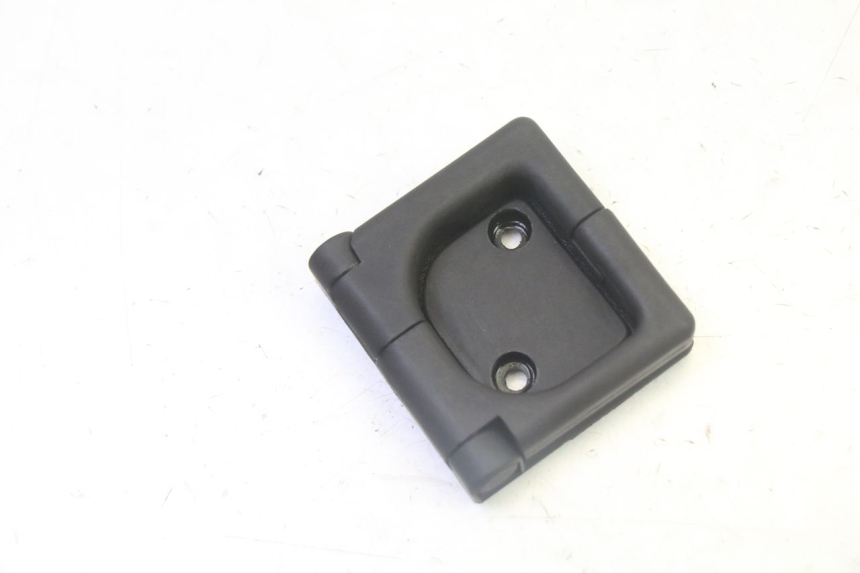 photo de Gancio borsa PEUGEOT SATELIS 125 (2013 - 2018)