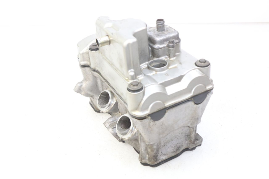 photo de CULASSE POSTERIORE HONDA VFR FI RC46 800 (1998 - 2001)