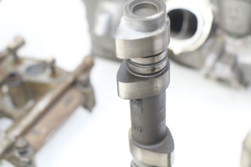 photo de CULASSE POSTERIORE HONDA VFR FI RC46 800 (1998 - 2001)