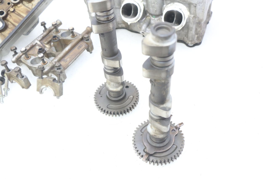 photo de CULASSE POSTERIORE HONDA VFR FI RC46 800 (1998 - 2001)