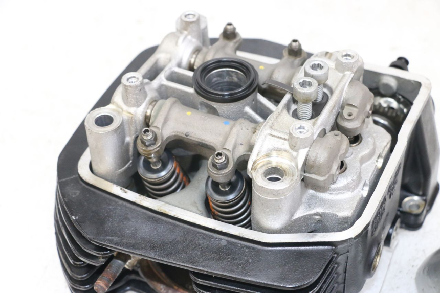 photo de TESTATA ANTERIORE MOTO GUZZI NORGE 8V GT 1200 (2011 - 2016)