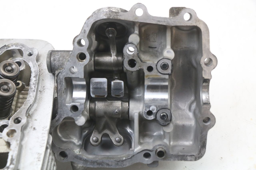 photo de TESTATA ANTERIORE SUZUKI VL INTRUDER 125 (2004 - 2007)