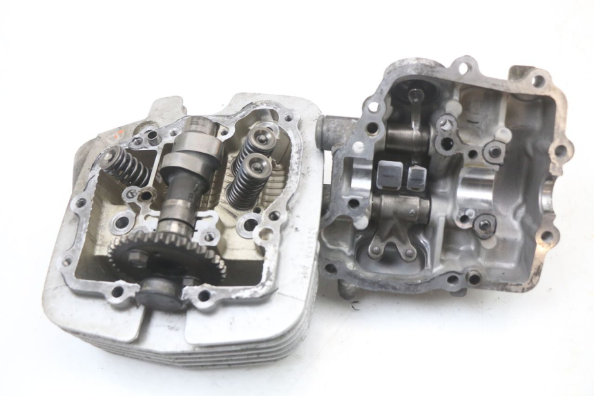 photo de TESTATA ANTERIORE SUZUKI VL INTRUDER 125 (2004 - 2007)