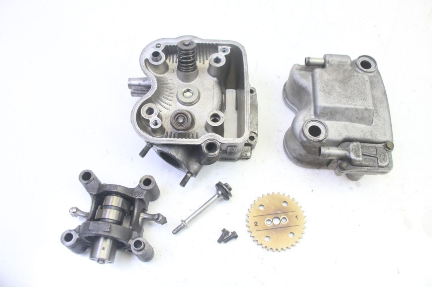 photo de Testata HONDA FES S-WING SWING ABS 125 (2007 - 2015)