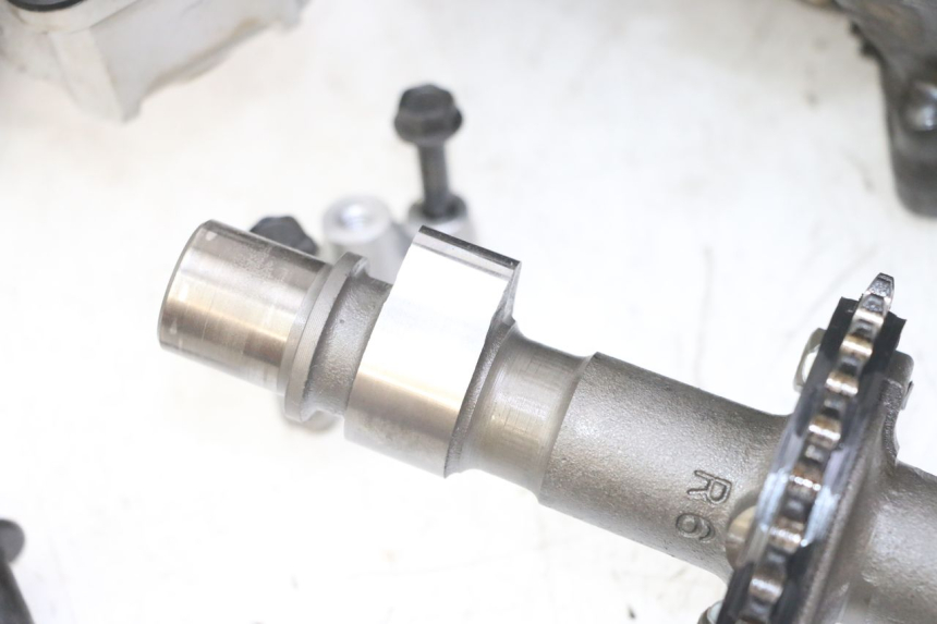 photo de TESTATA SUZUKI GS GSE 500 (2001 - 2003)