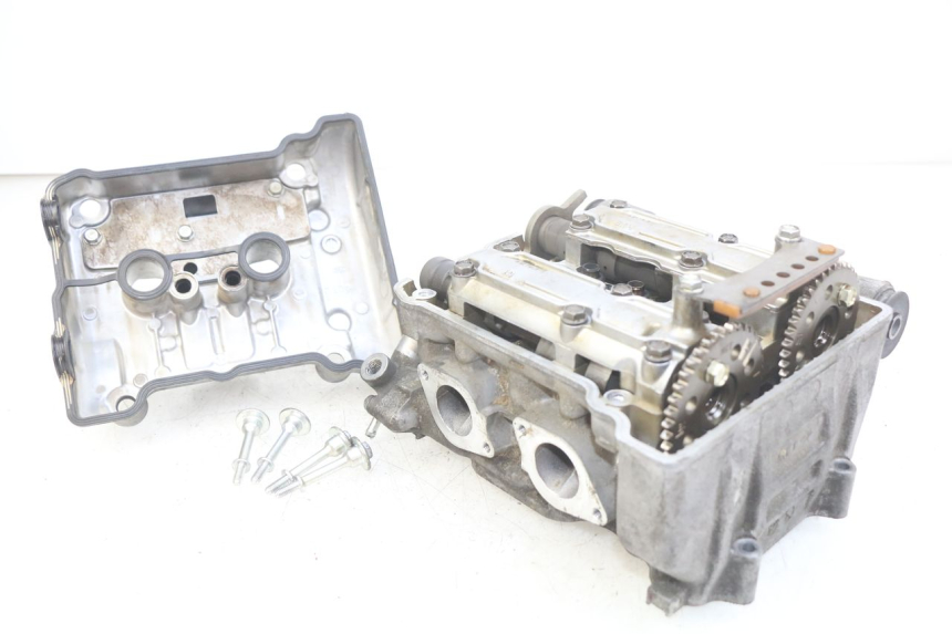 photo de TESTATA HONDA FJS SILVERWING SILVER WING 400 (2009 - 2016)