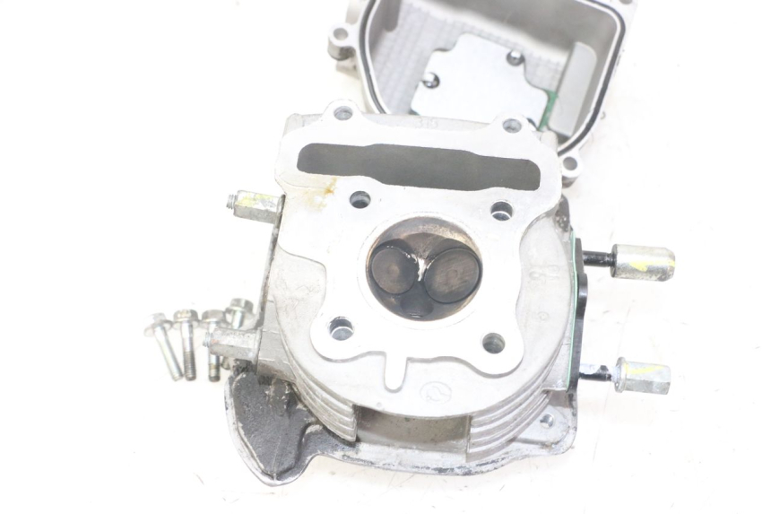 photo de TESTATA PEUGEOT KISBEE 4T 50 (2018 - 2022)