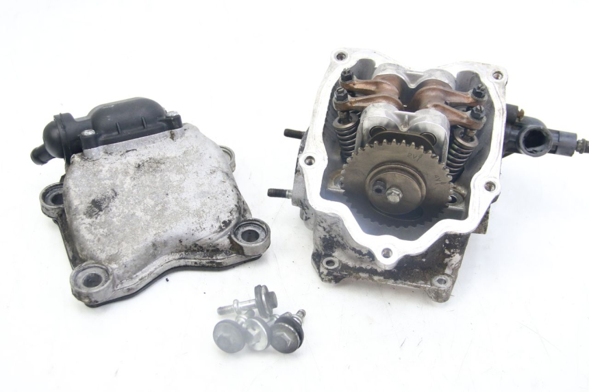 photo de TESTATA PIAGGIO MP3 125 (2006 - 2014)