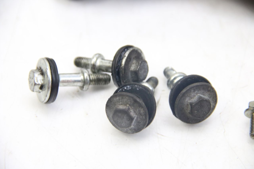 photo de TESTATA PIAGGIO MP3 125 (2006 - 2014)