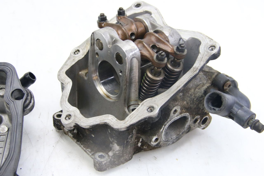 photo de TESTATA PIAGGIO MP3 125 (2006 - 2014)