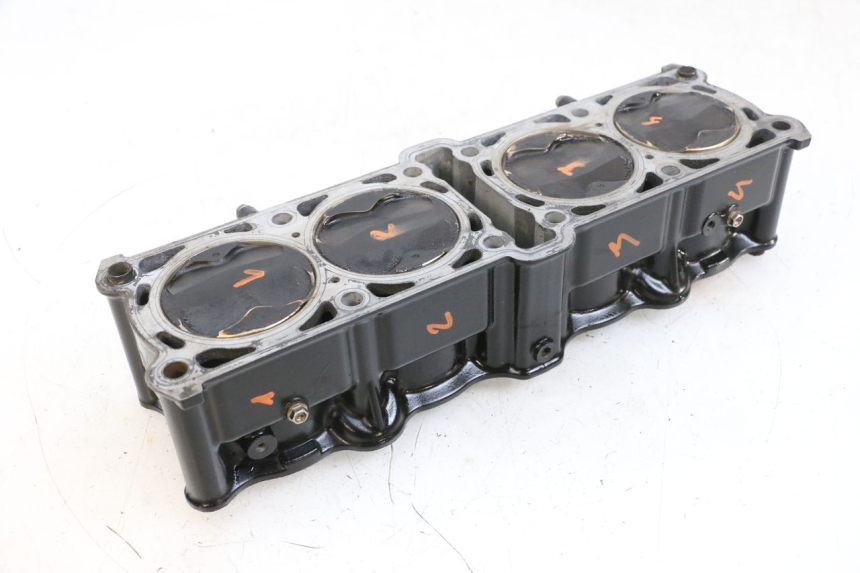 photo de CILINDRO PISTONE MV AGUSTA BRUTALE R WALLY 910 (2008 - 2008) - Zoom sullo stato d'uso