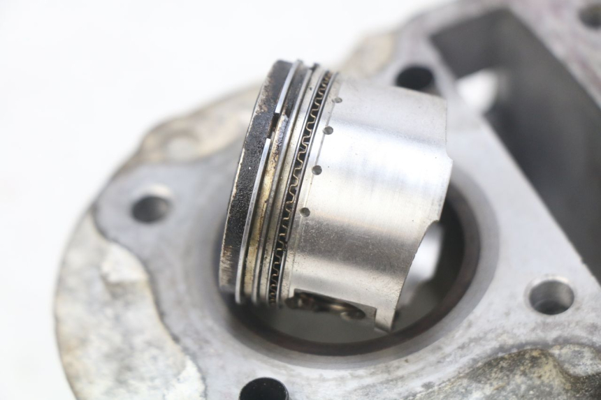 photo de CILINDRO PISTONE BAOTIAN BT 50 QT-12 50 (2007 - 2009)