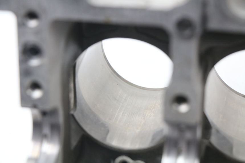 photo de CILINDRO PISTONE SUZUKI GSX-R GSXR K16 1000 (2012 - 2016) - Primo piano ad alta risoluzione