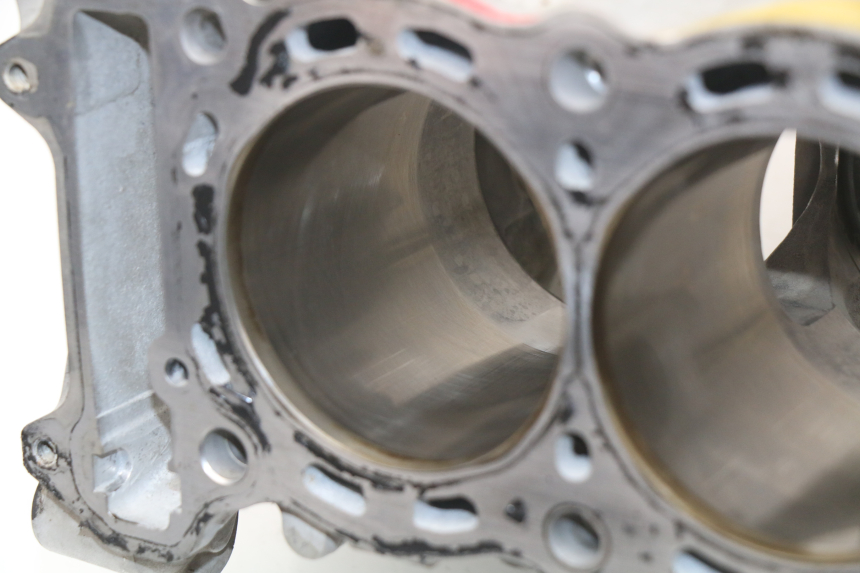 photo de CILINDRO PISTONE SUZUKI GSX-R GSXR K16 1000 (2012 - 2016) - Dettagli dei punti di fissaggio