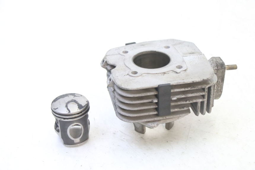 photo de CILINDRO PISTONE PEUGEOT KISBEE 2T 50 (2018 - 2022)