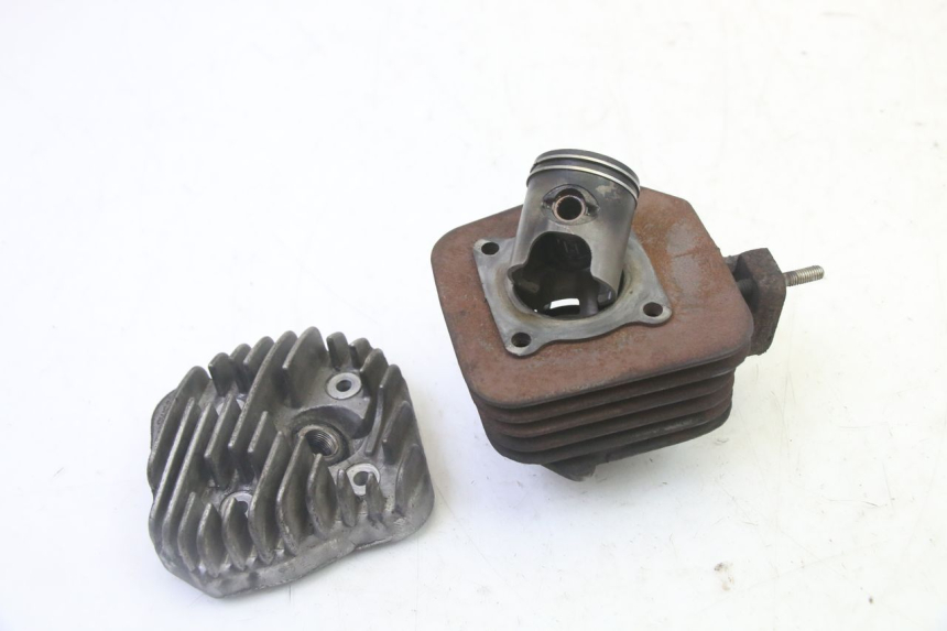 photo de CILINDRO PISTONE PEUGEOT KISBEE 2T 50 (2010 - 2017)