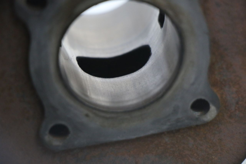 photo de CILINDRO PISTONE PEUGEOT KISBEE 2T 50 (2010 - 2017)