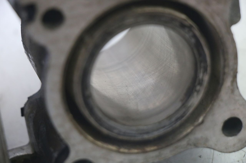 photo de CILINDRO PISTONE YAMAHA NEOS NEO'S 4T 50 (2008 - 2016) - Marcature e riferimenti originali