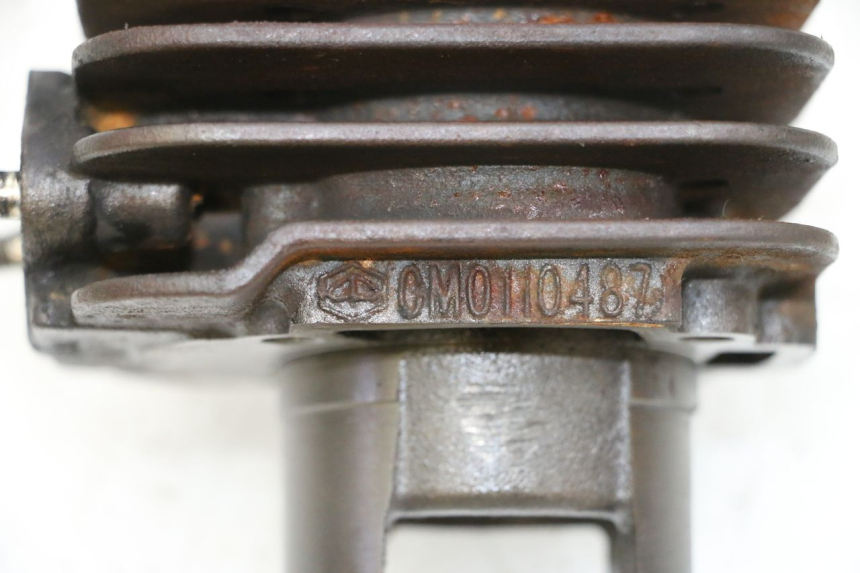 photo de CILINDRO PISTONE PIAGGIO NEW TYPHOON 50 (2018 - 2021) - Focus sulla struttura