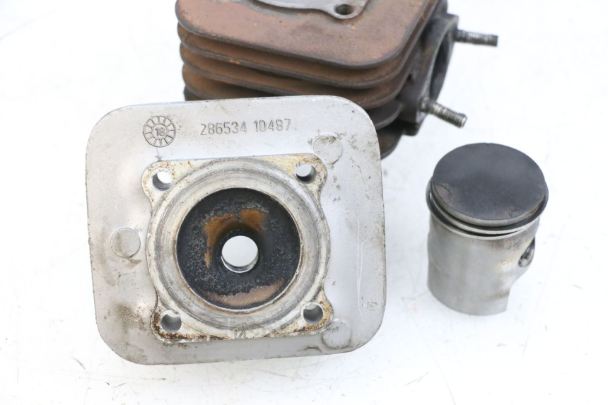 photo de CILINDRO PISTONE PIAGGIO NEW TYPHOON 50 (2018 - 2021) - Panoramica del profilo