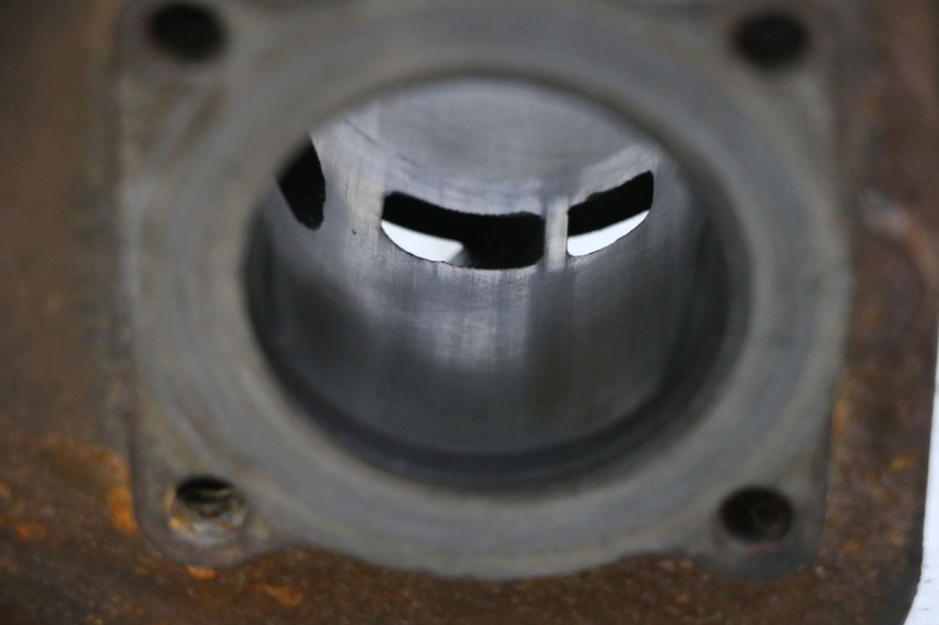 photo de CILINDRO PISTONE PIAGGIO NEW TYPHOON 50 (2018 - 2021) - Marcature e riferimenti originali