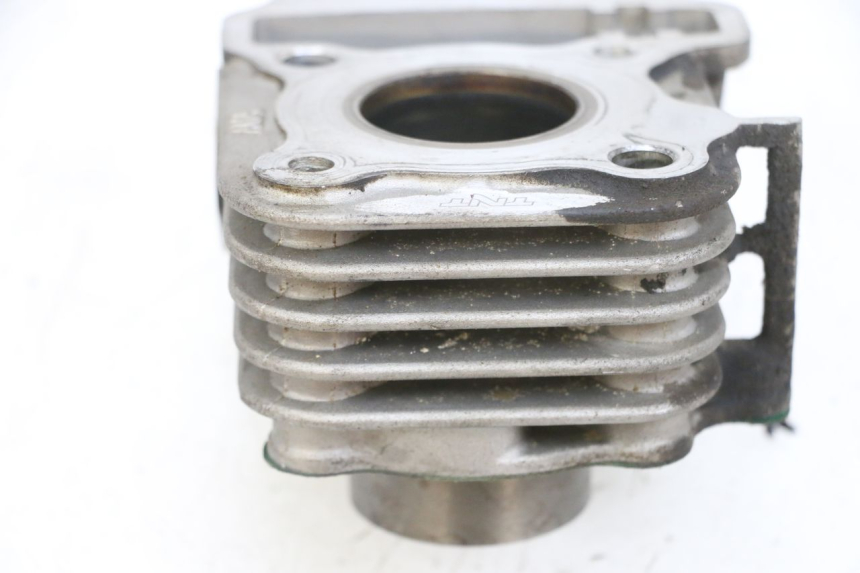 photo de CILINDRO PISTONE SYM ORBIT III 3 4T 50 (2021 - 2025) - Caratteristiche distintive