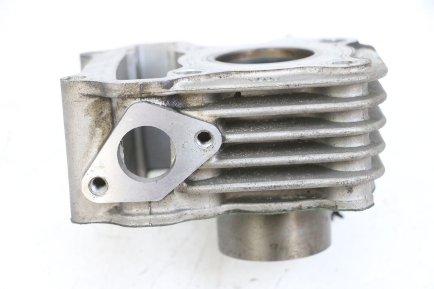 photo de CILINDRO PISTONE SYM ORBIT III 3 4T 50 (2021 - 2025) - Zoom sui componenti