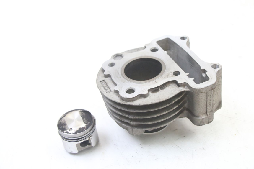 photo de CILINDRO PISTONE PEUGEOT KISBEE 4T 50 (2010 - 2017)