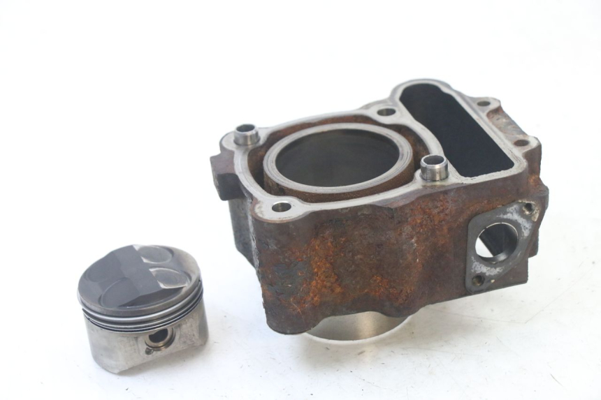 photo de CILINDRO PISTONE PEUGEOT SATELIS 125 (2013 - 2018)