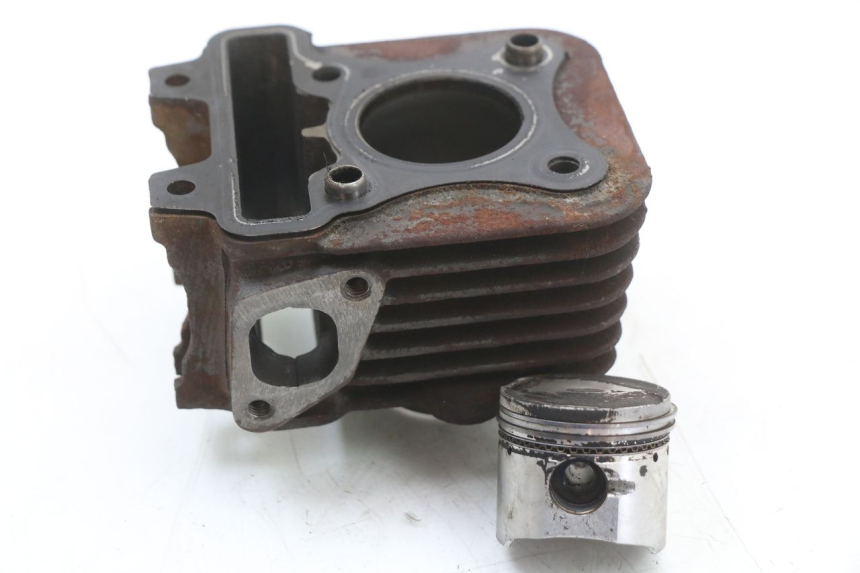photo de CILINDRO PISTONE PIAGGIO FLY 4T 50 (2004 - 2010)